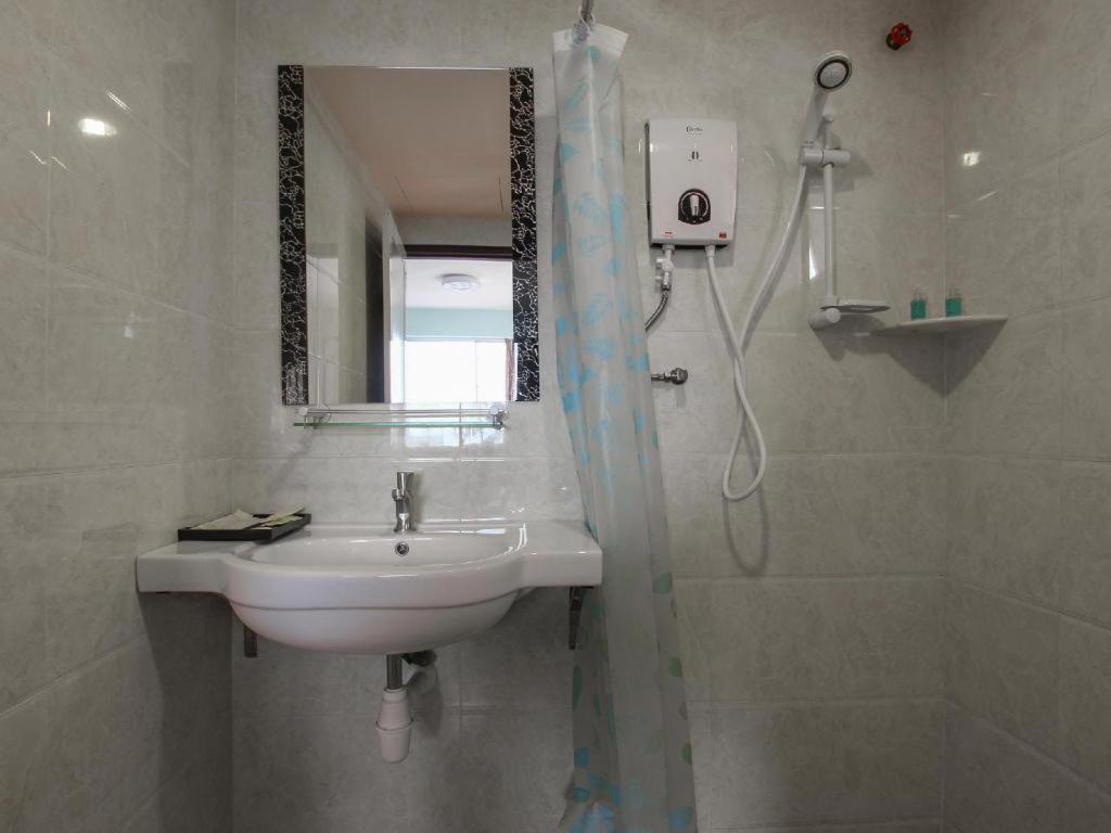 Hotel Zamburger Grand City Melaka Zewnętrze zdjęcie