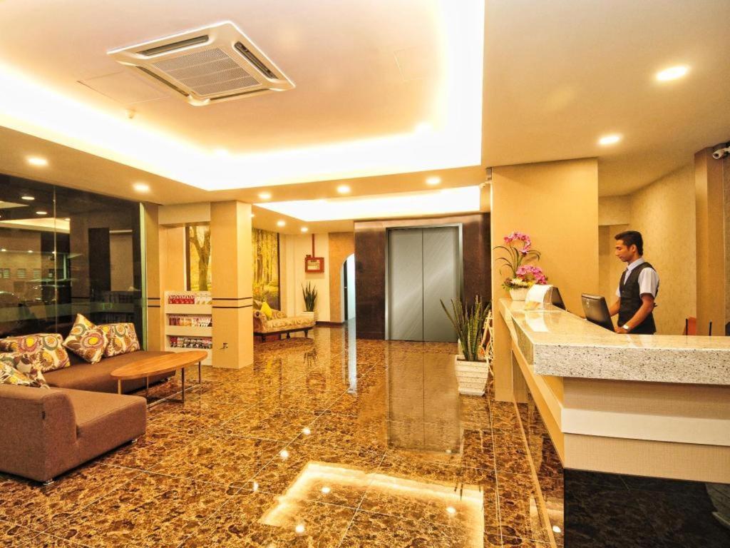 Hotel Zamburger Grand City Melaka Zewnętrze zdjęcie