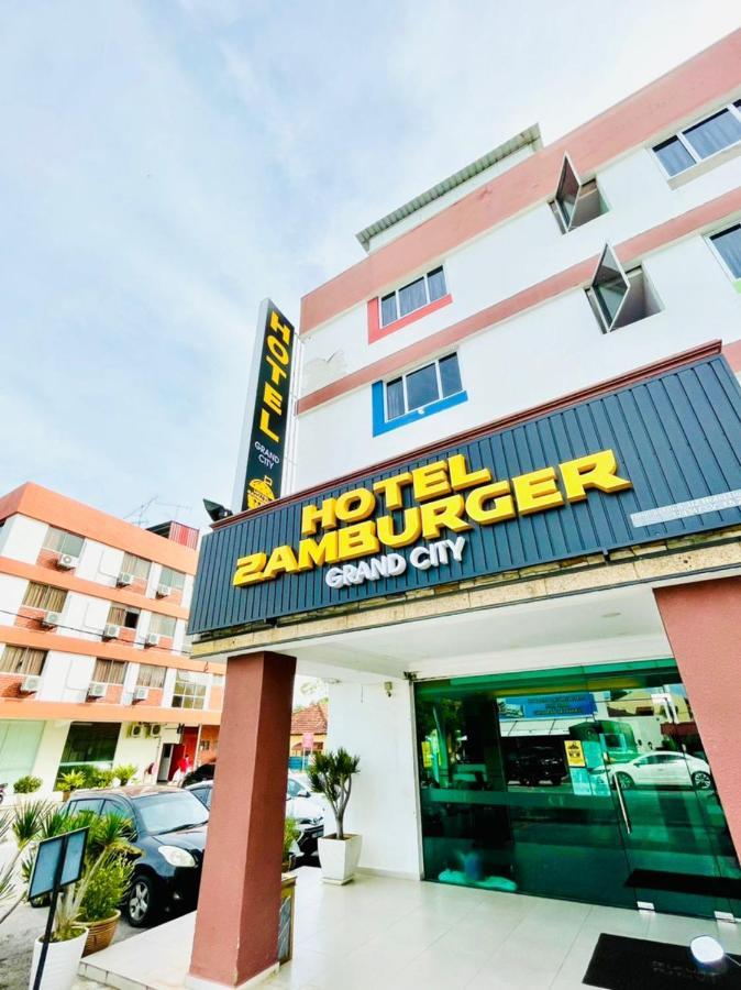 Hotel Zamburger Grand City Melaka Zewnętrze zdjęcie